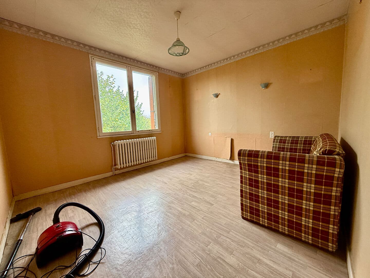 MAISON - A VENDRE - ETRELLES — Photo 6