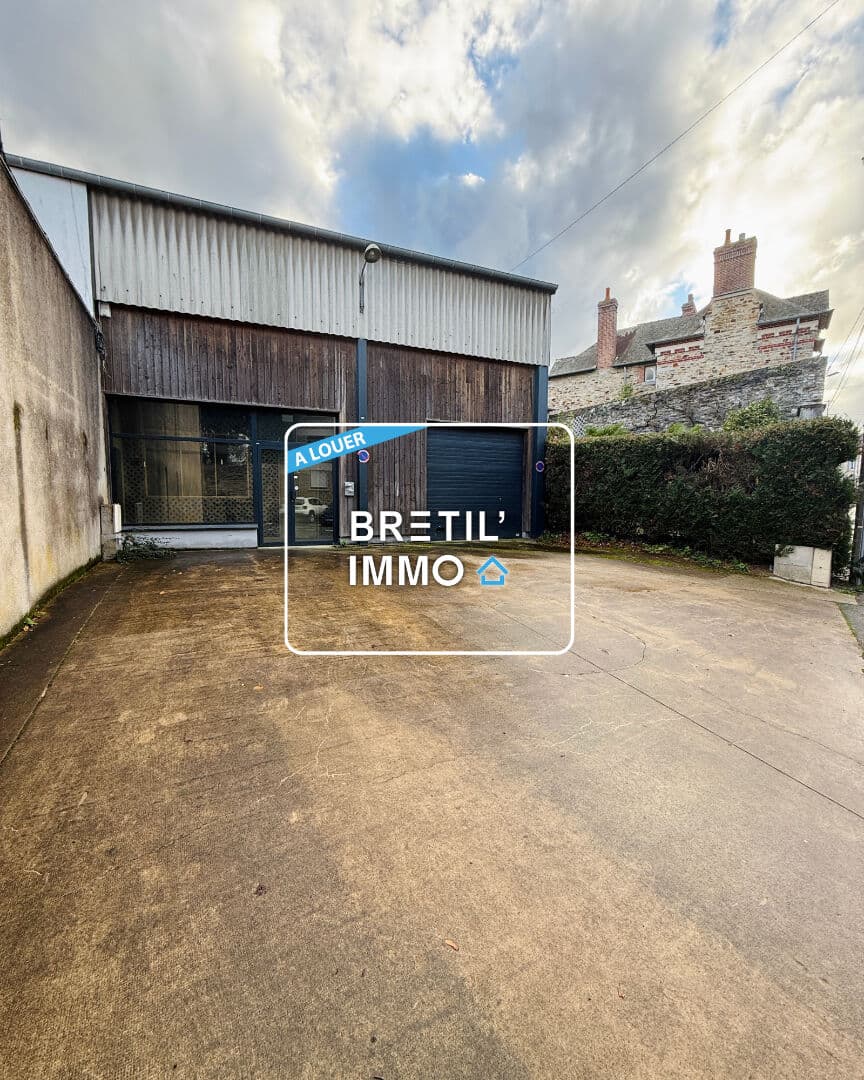 Local pro  pièces à VITRE