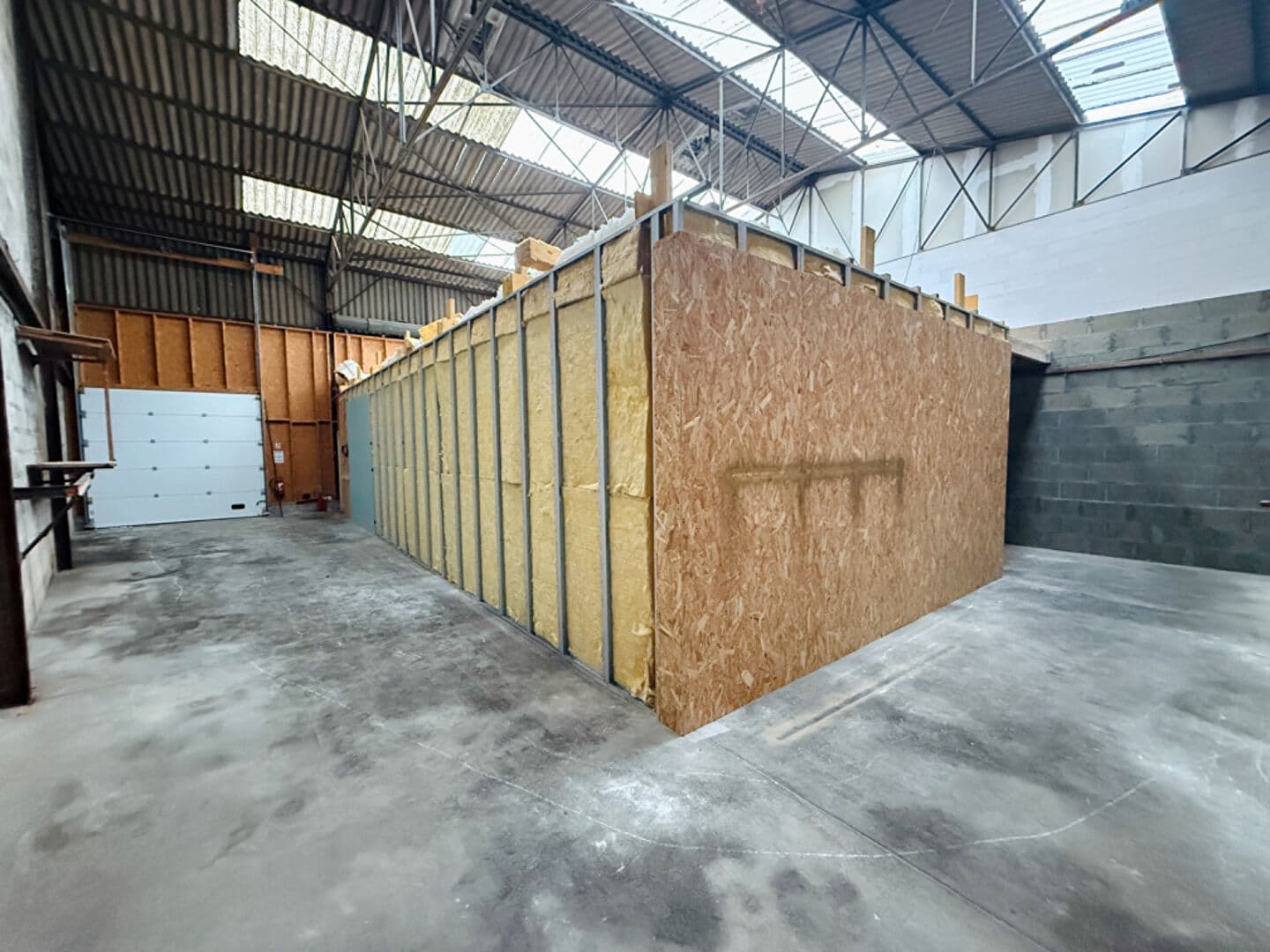 VITRE - LOCAL COMMERCIAL - A LOUER — Photo 4