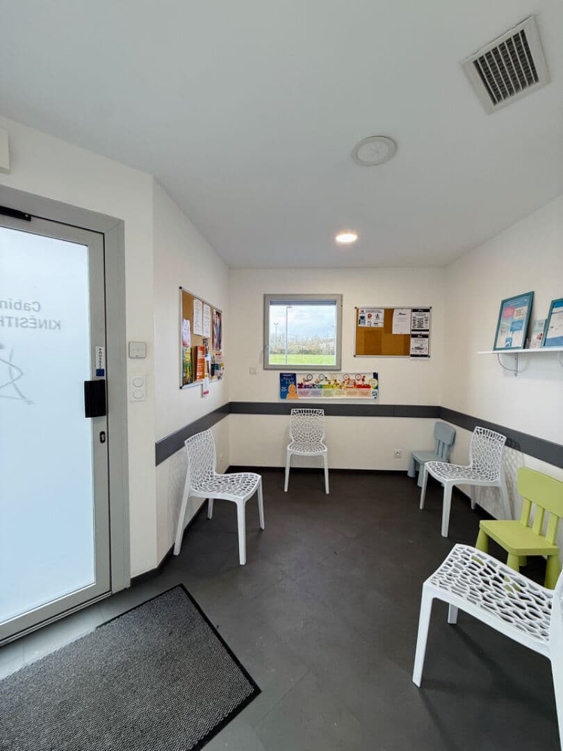 VITRE - LOCAL D'ACTIVITE - A VENDRE — Photo 2