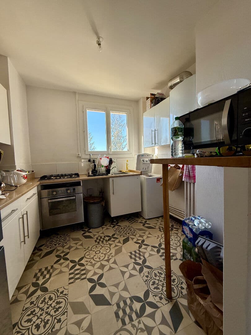 VITRE - APPAREMENT - A VENDRE — Photo 3